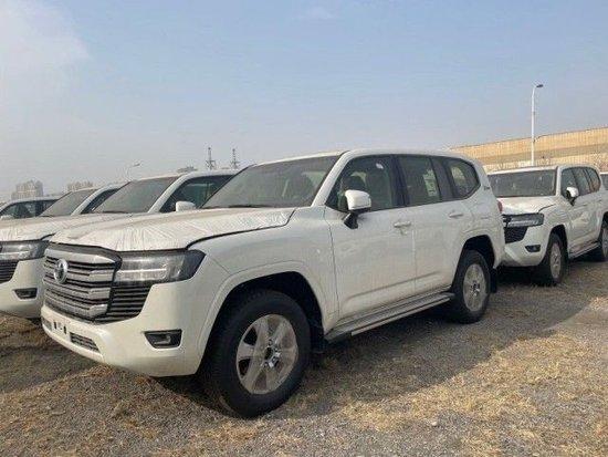 23款丰田酷路泽4000中东版70万起让利多