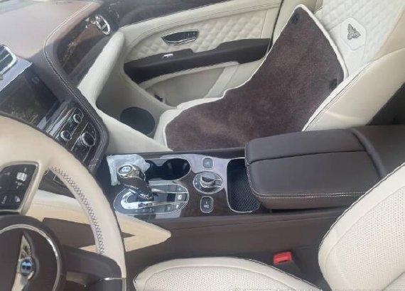 2023款宾利添越天津港现车报价直降到底豪华suv钜惠