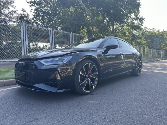 2024款奥迪a7现车到店30t售价竖起进取尊贵和动感的价值