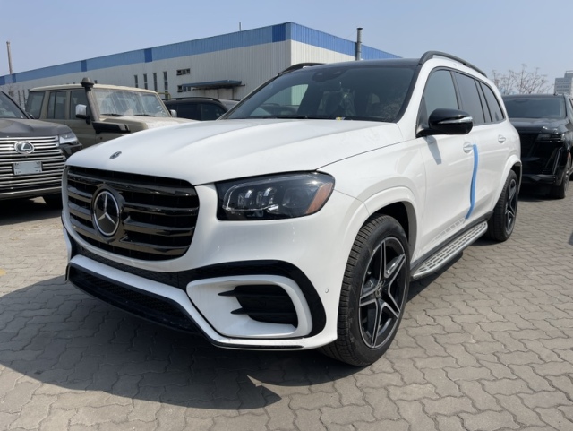 平行进口 奔驰gls450四座版迈巴赫天津现车 仅需一百一十多万起售