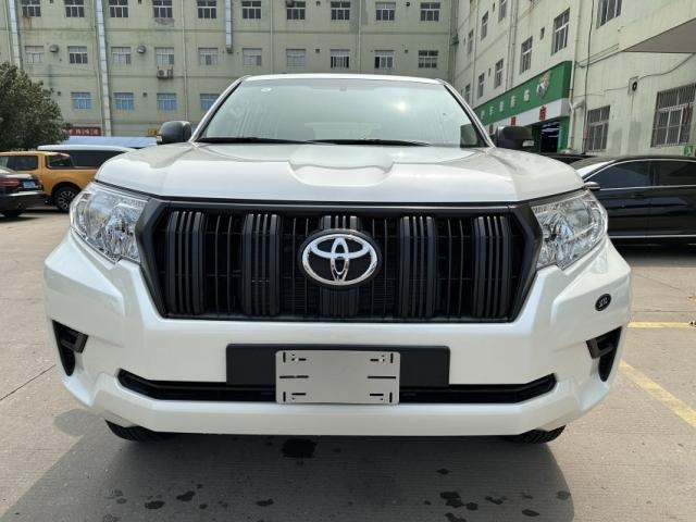 23款丰田霸道2700tx丐版现车多台40万起步