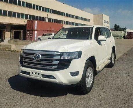 2024款兰德酷路泽lc300柴油版现车88万起