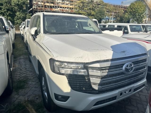 23款丰田酷路泽lc300gxr40l动力仅售70万起