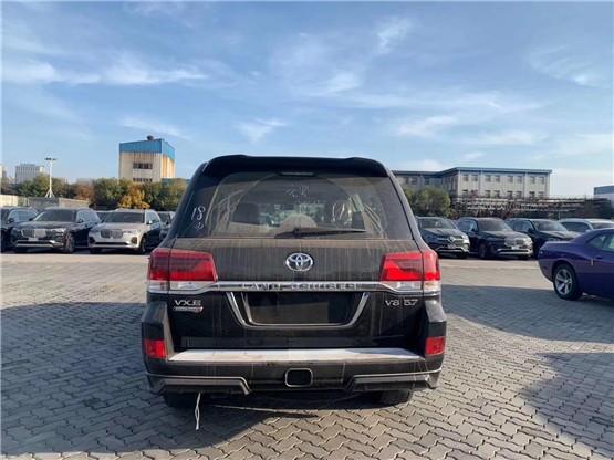 21款国六丰田酷路泽5700公户全额抵税车型越野王者港口130余万