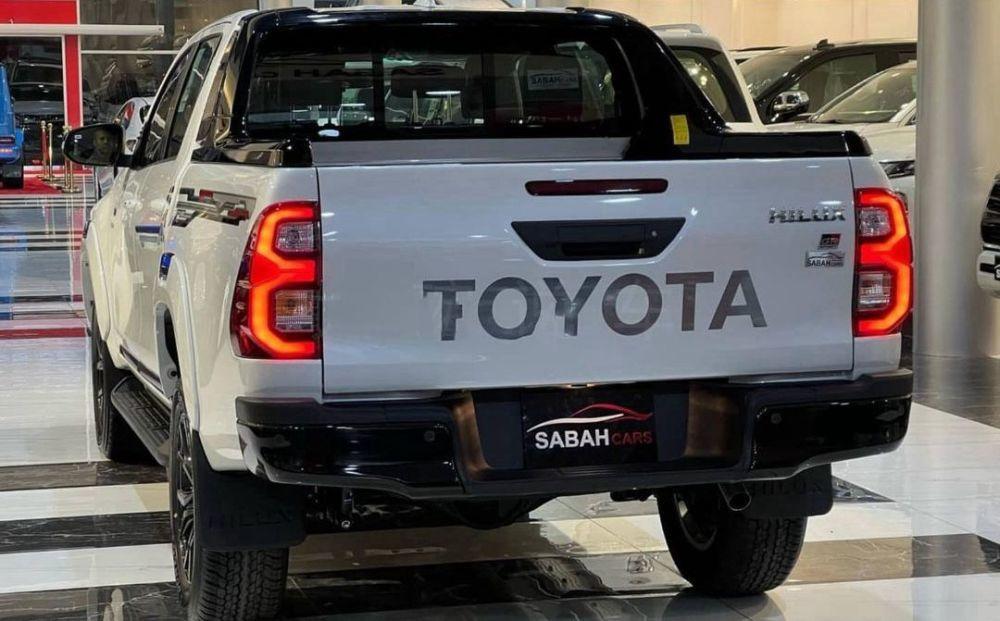 23款丰田海拉克斯28t柴油版最耐造皮卡港口售价不到30万