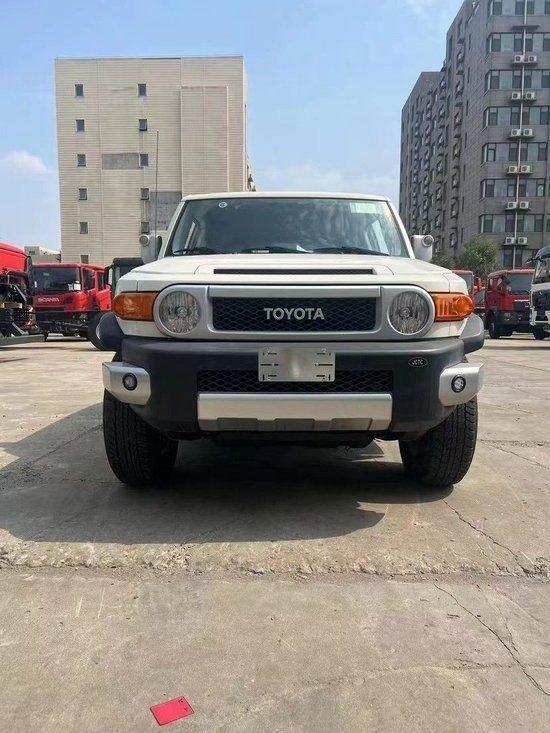 24款中东版丰田酷路泽FJ 硬派越野实力非凡