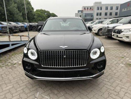 23款宾利添越长轴 顶级奢华 非凡驾驭 港口328万提车 无附加费用