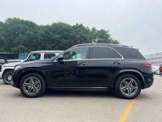 24款奔驰gle450标配天津港保税区现车掉价7万