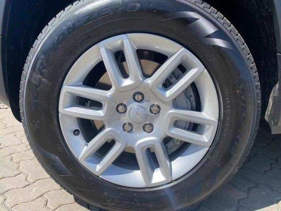 全新24款路虎卫士还将推出XS110柴油 Edition版本