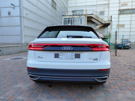 2023款奥迪q8平行进口现车手续齐全全国落户可分期