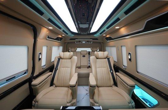 23款丰田海狮3.5V6 强劲动力 可靠品质 舒适空间 天津港60余万