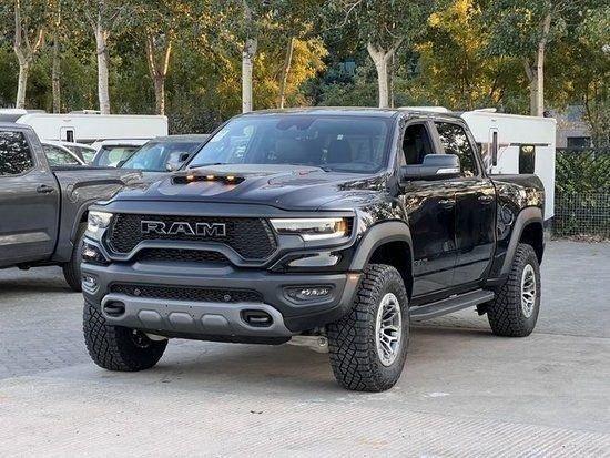 23款道奇霸王龙超级皮卡新驾驶体验