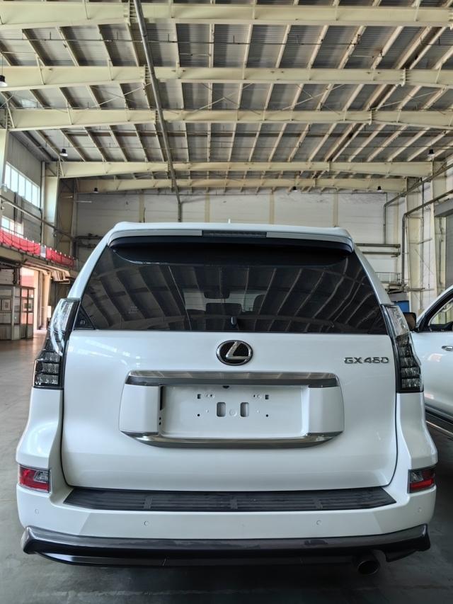 2024款雷克萨斯gx460七座行政版 现车 落地价格 打造更强的科技感