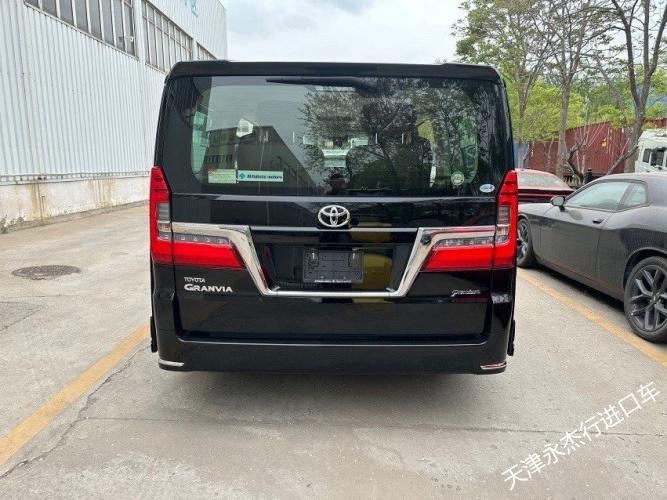 23款丰田格兰维亚3.5L V6 汽油价格萨尔法港口最低价