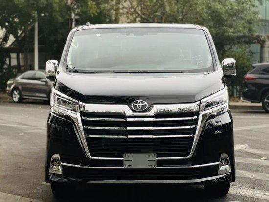 23款丰田格兰维雅经典商务汽油版港口现车促销热卖-车讯网