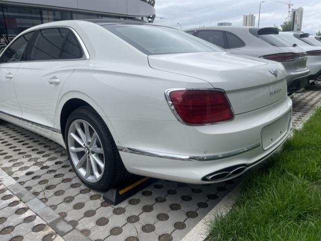 24款天津港宾利飞驰价格尽显恢宏气势豪华风范