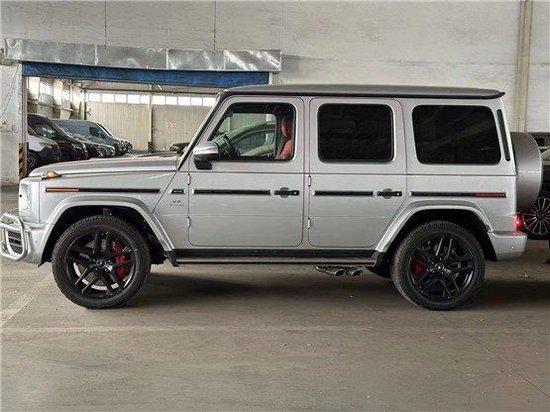 2024款奔驰g63和g500一个价格特惠228万