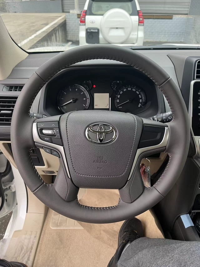 2023款丰田霸道2700丐版 txl 外挂 无天窗现车报价 40