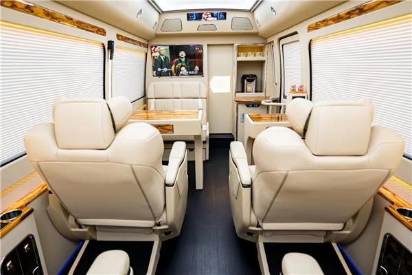 四川丰田考斯特中巴客车考斯特10座最新款价格