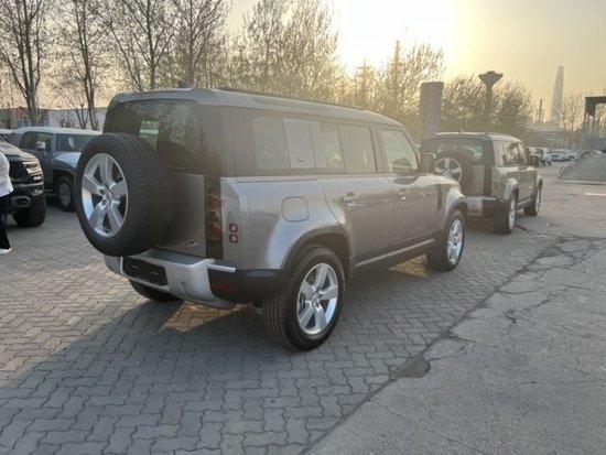 2023款路虎卫士110四门柴油现车感恩回馈价