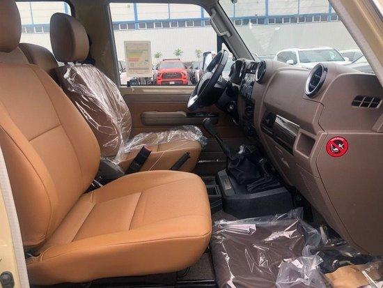 24款丰田酷路泽lc71多重好礼40万起