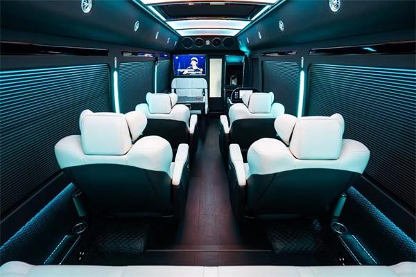 丰田考斯特商务解析丰田考斯特改装vip完美品质