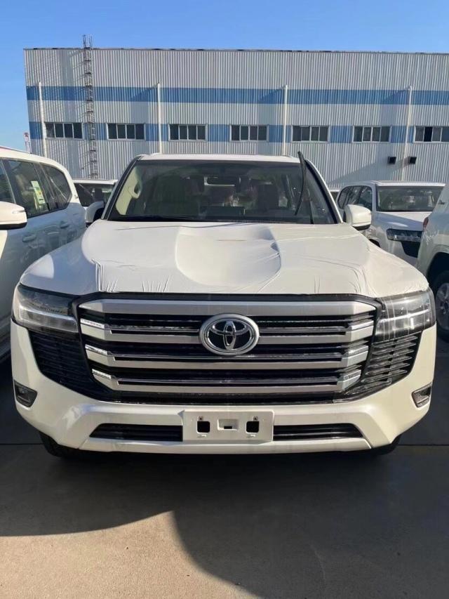 天津港保税区进口24款丰田兰德酷路泽4000v6可分期购车