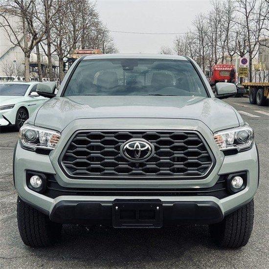 24款丰田塔库玛皮卡经典车型汽油版国六现车海外一手车火爆销售