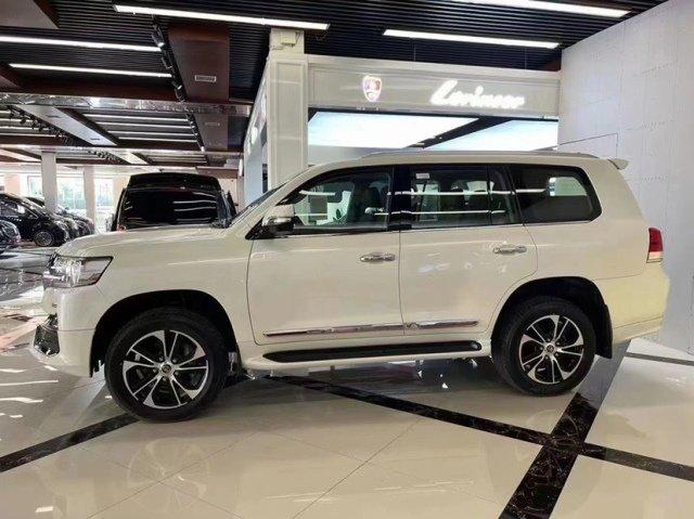 新款兰德酷路泽5700v8显彪悍与霸气现车价格