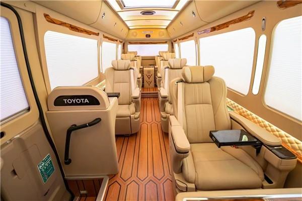 新款丰田考斯特19座多少钱 新款19座中巴车报价