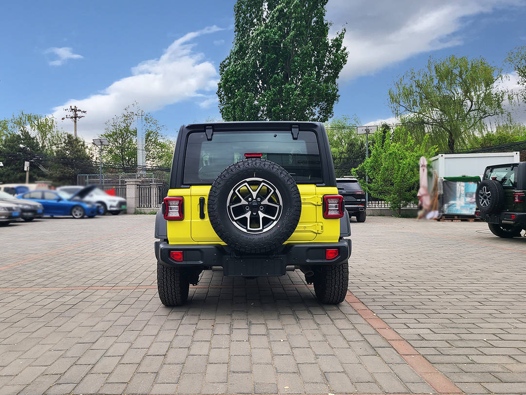 吉普4s店 进口jeep北京经销商jeep吉普北京4s店 销售热线;010