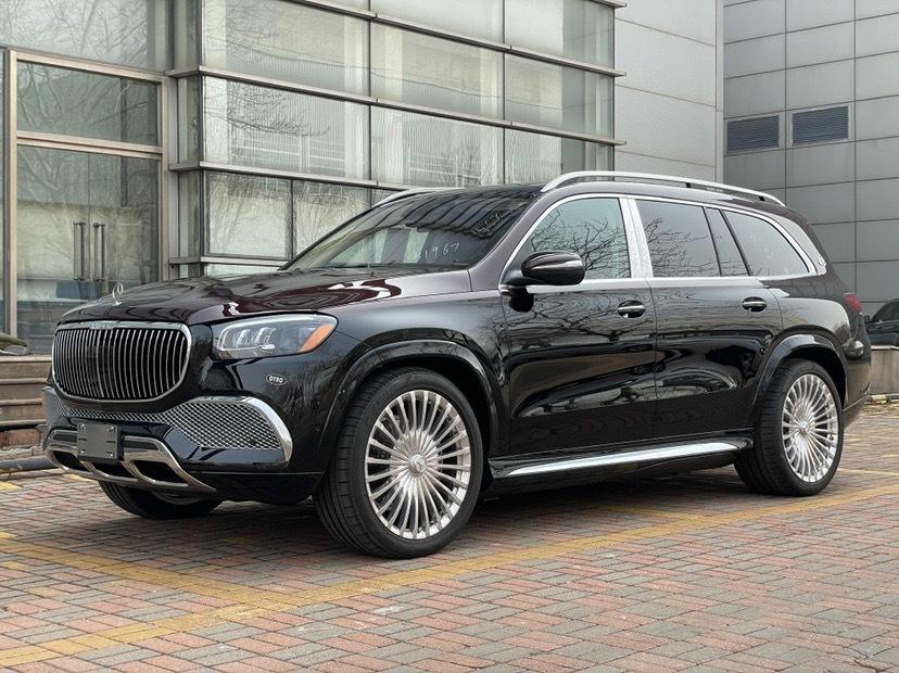 24款奔驰迈巴赫gls600落地价格奢华专属格调