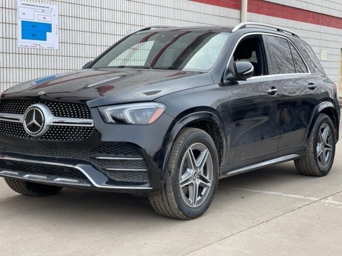 微信2024款奔驰gle(配置|询价)350(配置|询价)运用了家族最新设计语言