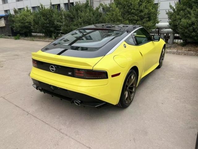 2024款日产400Z 3.0T手动性能版 手续齐全 致敬经典 复古味道