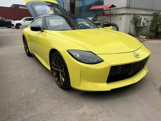 2024款日产400Z 3.0T手动性能版 手续齐全 致敬经典 复古味道