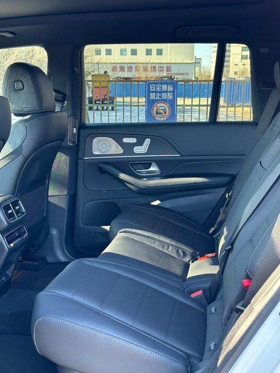 24款奔驰GLS450暗夜包103万起售作为豪华SUV中旗舰