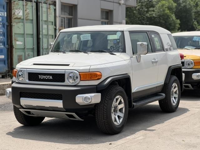 24款丰田酷路泽fj中东版进口越野车天津港最低售价