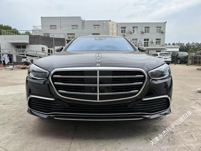 奔驰S580 4.0T V8 4D柏林最新报价及图片