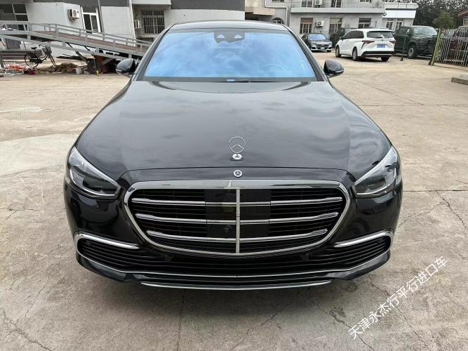 奔驰S580 4.0T V8 4D柏林最新报价及图片