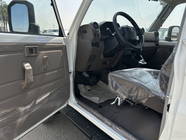 超强的通过性和卓越的越野性能,让新款丰田陆巡lc78成为越野爱好者的