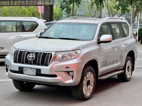 2023款中东版丰田霸道4000手续齐仅需56万