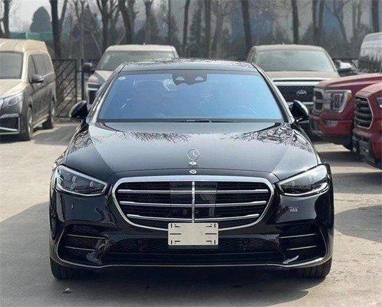 24款奔驰s500平行进口现车全国牌135万港口最低价