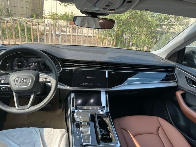 2023款奥迪q8天津港现车价格直降到底