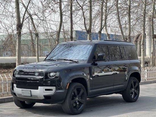 2024款路虎卫士3.0T柴油版天津港现车报价可分期购车