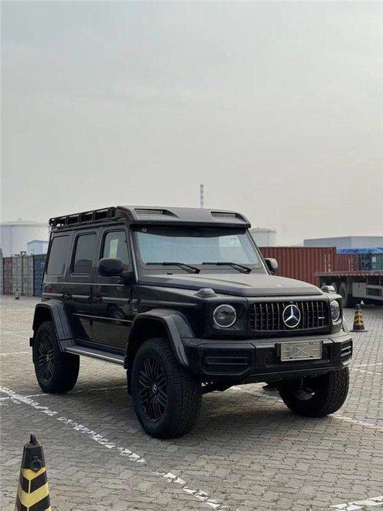 2024款奔驰g63 4x405配置解析 现车港口报价