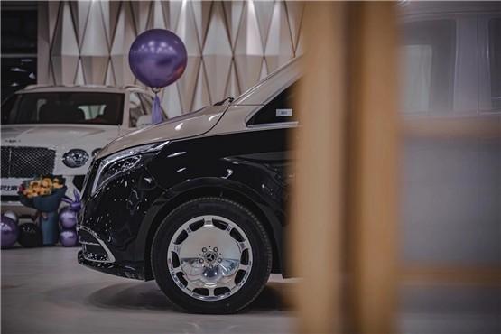 24款奔驰迈巴赫vs680顶级配置商务接待成功人士