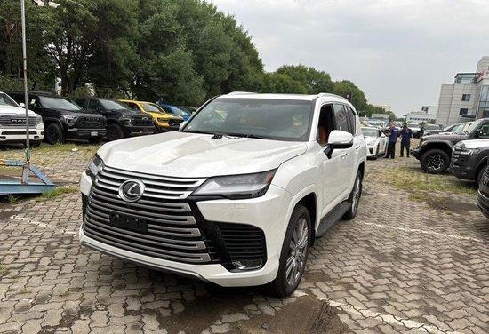 24款雷克萨斯LX600 美规4座超豪华爱马仕橙内饰