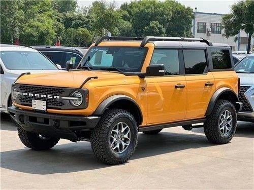 这款suv配备了福特最新一代的sync4信息娱乐技术,如果您指定了高亮度