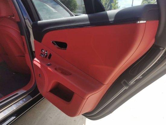 2024款宾利飞驰现车报价238万起 可选配