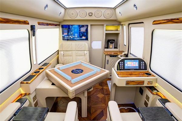 丰田考斯特7座实用改装项目及改装方案